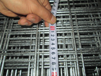 10m m soldaron con autógena el listón de acero inoxidable de Diamond Mesh Steel para reforzar F72 concreto F82