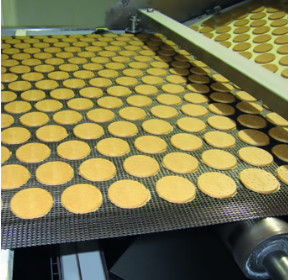 La malla de cadena de acero inoxidable rueda la banda transportadora del alambre del vínculo para el horno de galleta