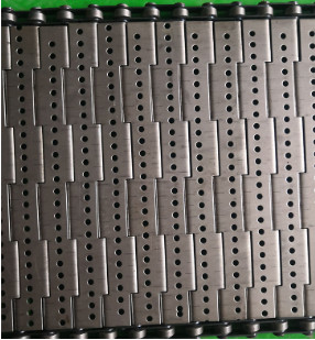 Placa de cadena perforada de Mesh Conveyor Belt Stainless Steel del alambre con el bafle